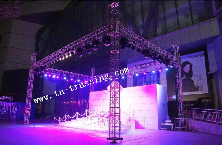 Outdoor company event used stage truss.jpg