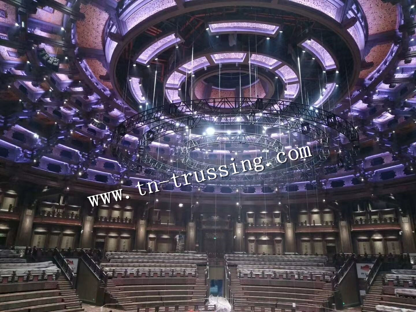 Round truss rigging dimensions for indoor events.jpg